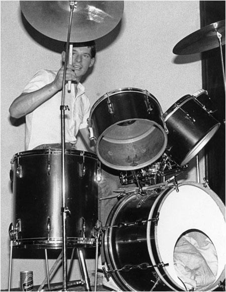 The Dream Factory's Steve Quilton pictured on stage at Tamworth Arts Centre in May 1984.